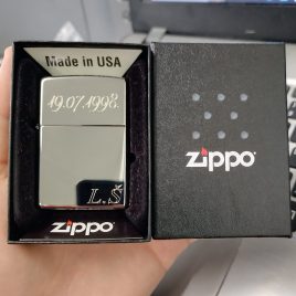 Personalizirani Zippo upaljač za Valentinovo